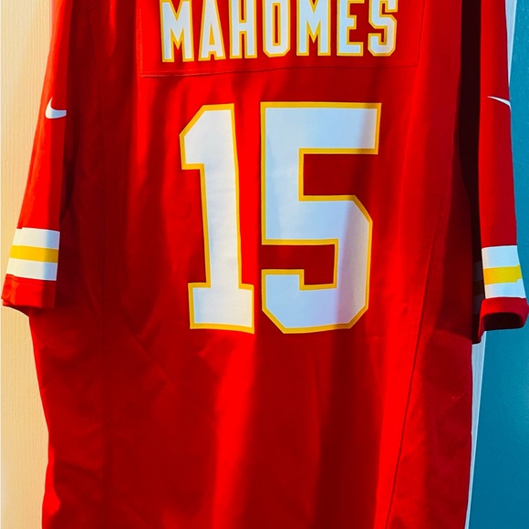 NFL Kansas City Chiefs Patrick Mahomes Jersey - Picture 2 of 3